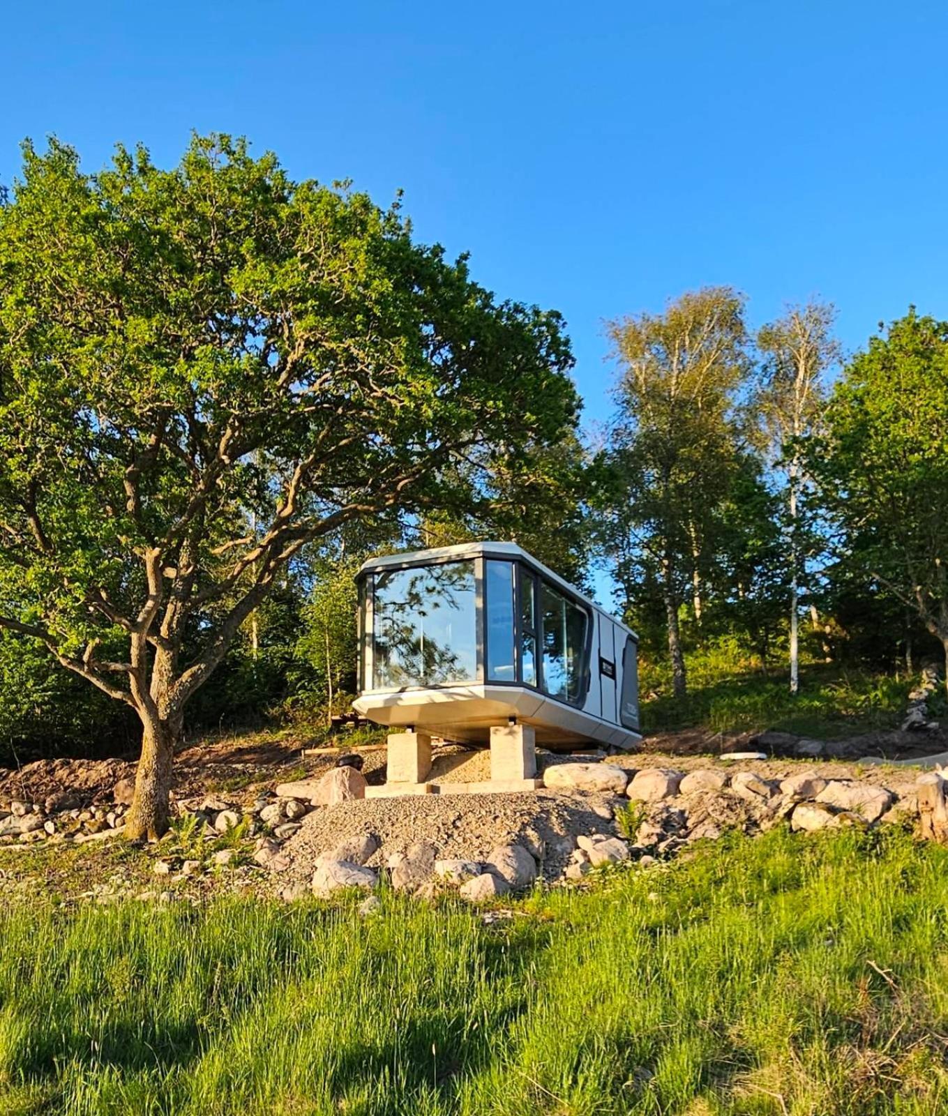 Forest Capsule Uddevalla Exteriör bild