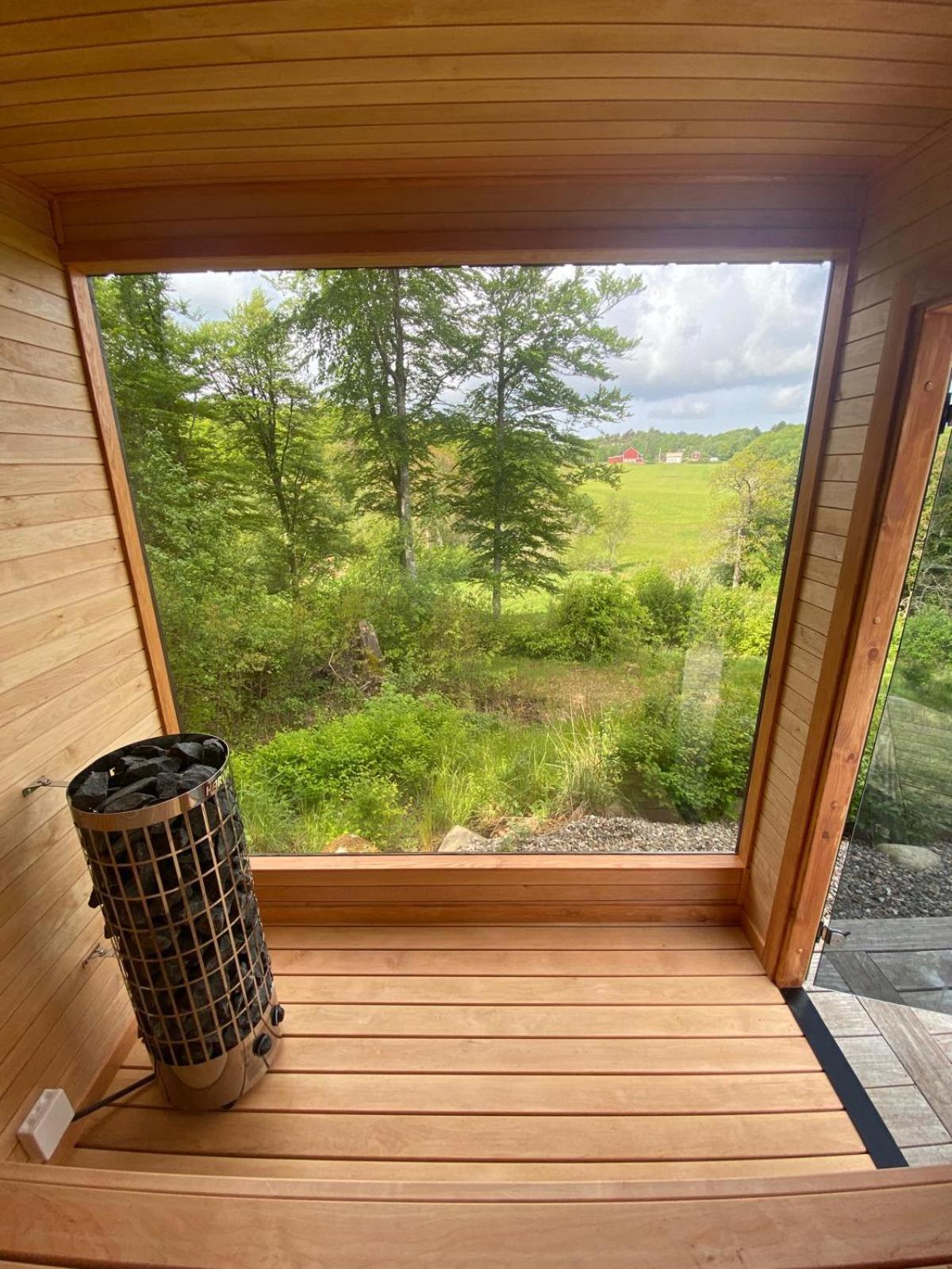 Forest Capsule Uddevalla Exteriör bild